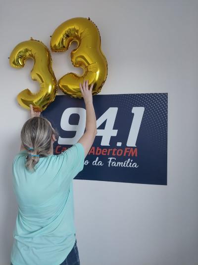 Campo Abeto FM estÃ¡ com programaÃ§Ã£o especial dos 33 anos